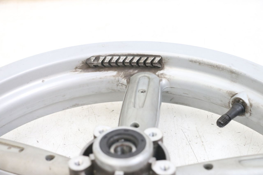 photo de JANTE AVANT APRILIA SCARABEO GT 125 (1999 - 2007) - Marquages et références