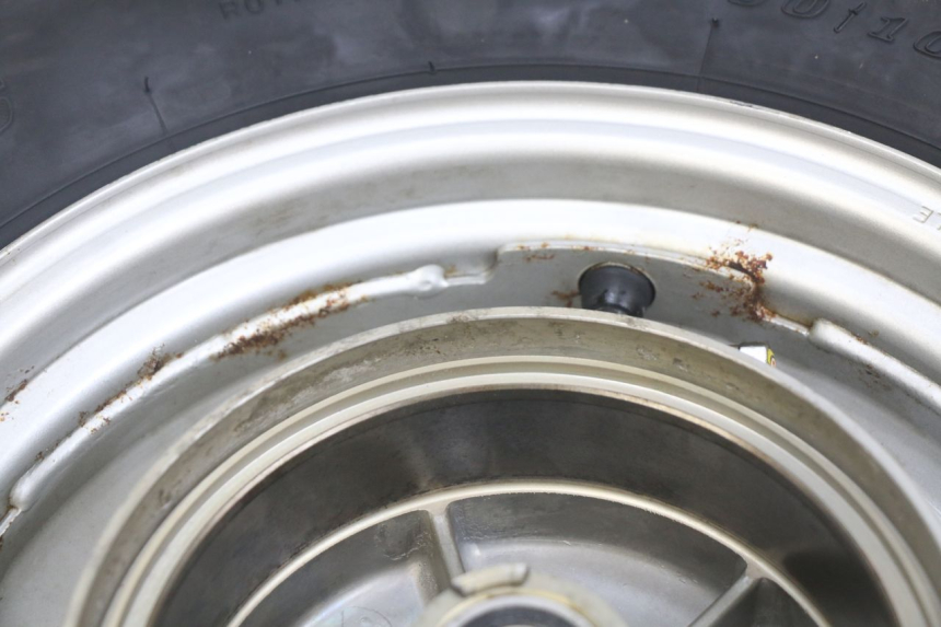 photo de JANTE AVANT HONDA SCV LEAD 100 (2003 - 2007) - Détail de la pièce