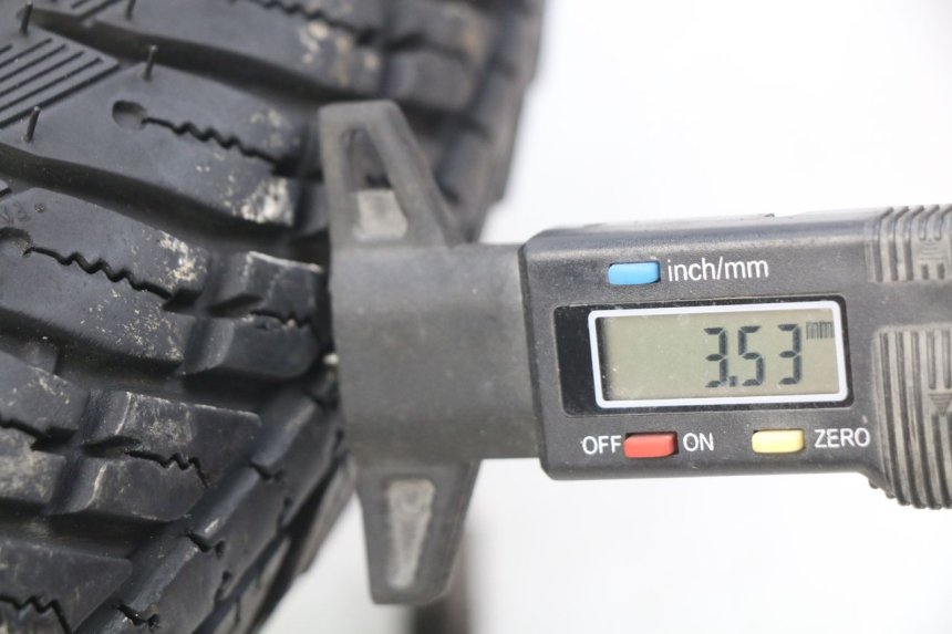 photo de JANTE AVANT SUZUKI SIXTEEN 125 (2008 - 2010) - Détail de la pièce