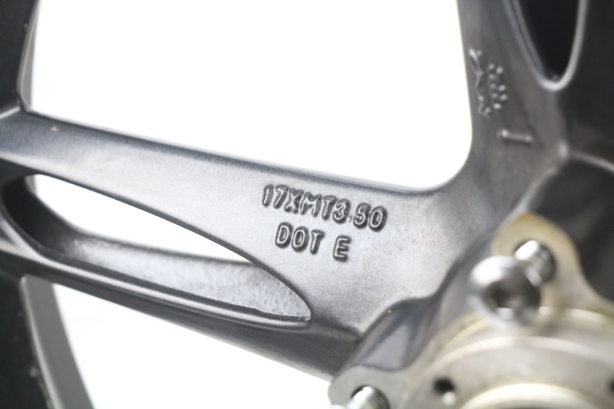 photo de JANTE AVANT TRIUMPH SPEED TRIPLE 1050 (2005 - 2007) - Autre angle de vue