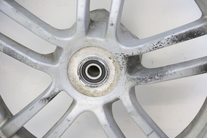 photo de JANTE AVANT PEUGEOT SPEEDFIGHT 3 AIR 50 (2009 - 2015) - Photo complémentaire