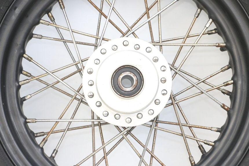 photo de JANTE AVANT HARLEY DAVIDSON SPORTSTER XL CUSTOM 1200 (2003 - 2004) - Zoom composants