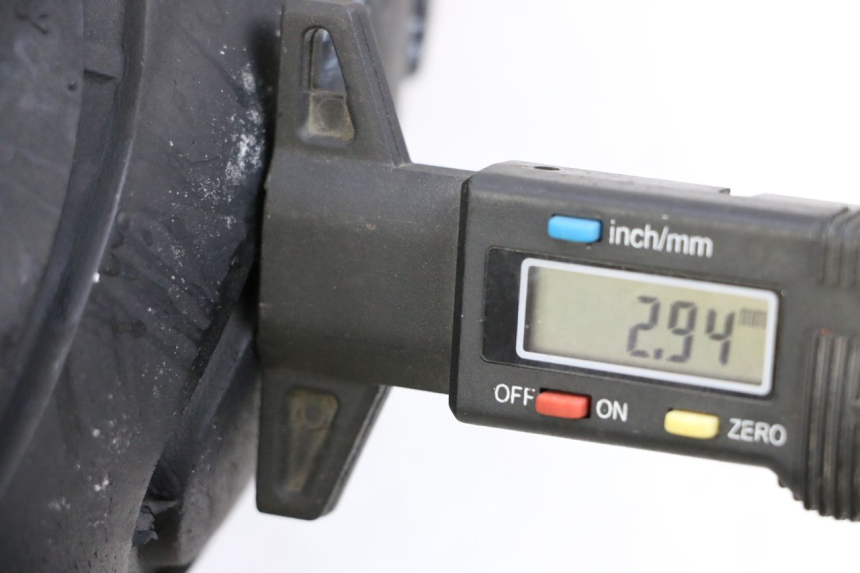 photo de JANTE AVANT PEUGEOT STREETZONE 2T 50 (2014 - 2019) - Zoom état d’usage