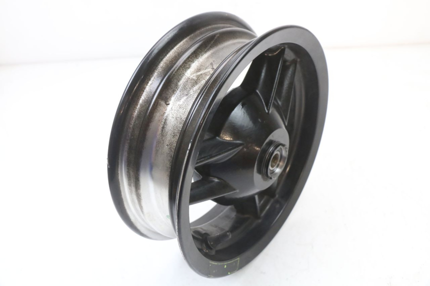 photo de JANTE AVANT PEUGEOT STREETZONE I 2T 50 (2018 - 2020) - Gros plan technique