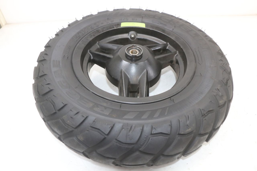 photo de JANTE AVANT PEUGEOT STREETZONE I 2T 50 (2018 - 2020) - Gros plan technique