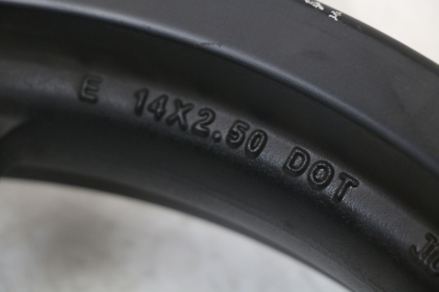 photo de JANTE AVANT KYMCO SUPER 8 125 (2008 - 2015) - Vue produit