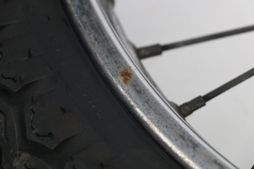 photo de JANTE AVANT SUZUKI GN 125 (1997 - 2000) - Vue d’ensemble