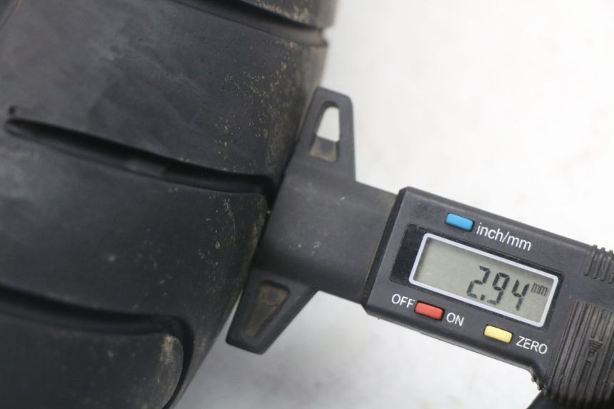 photo de JANTE AVANT SUZUKI GS F 500 (2004 - 2007) - Aperçu profil