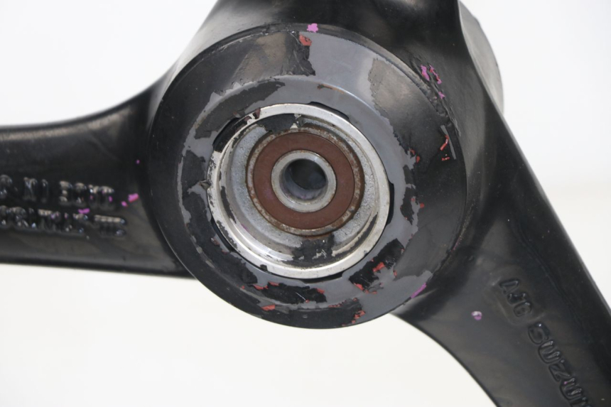 photo de JANTE AVANT SUZUKI GS GSE 500 (2001 - 2003) - Points de fixation