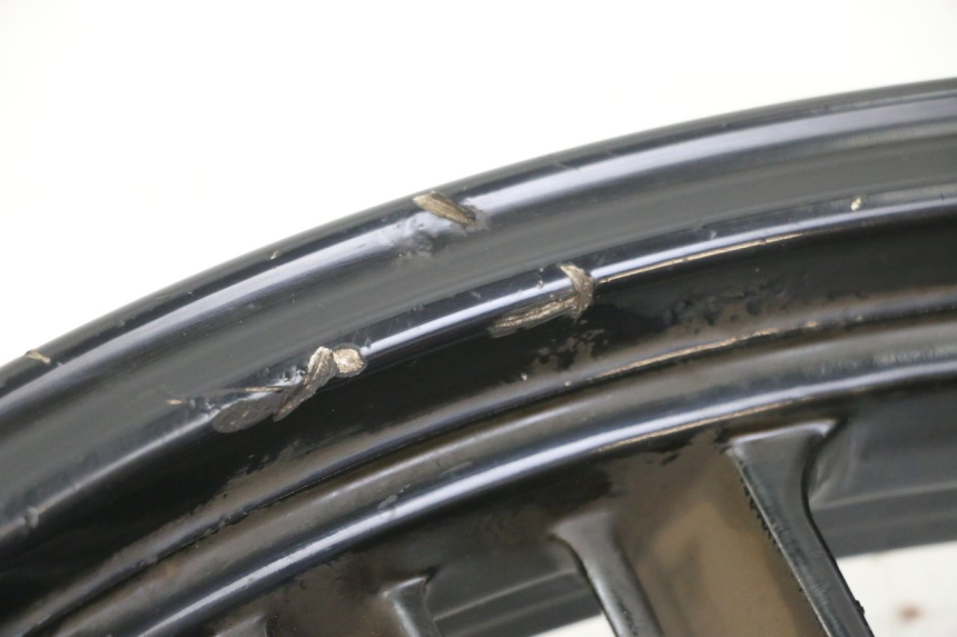 photo de JANTE AVANT PEUGEOT TWEET 4T 50 (2018 - 2022) - Points de fixation