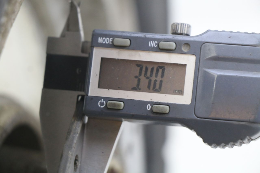 photo de JANTE AVANT PEUGEOT V-CLIC VCLIC 50 (2007 - 2013) - Détail de la pièce