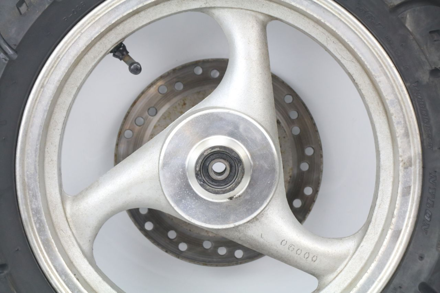 photo de JANTE AVANT RAZZO VENICE 50 (2009 - 2014) - Points de fixation