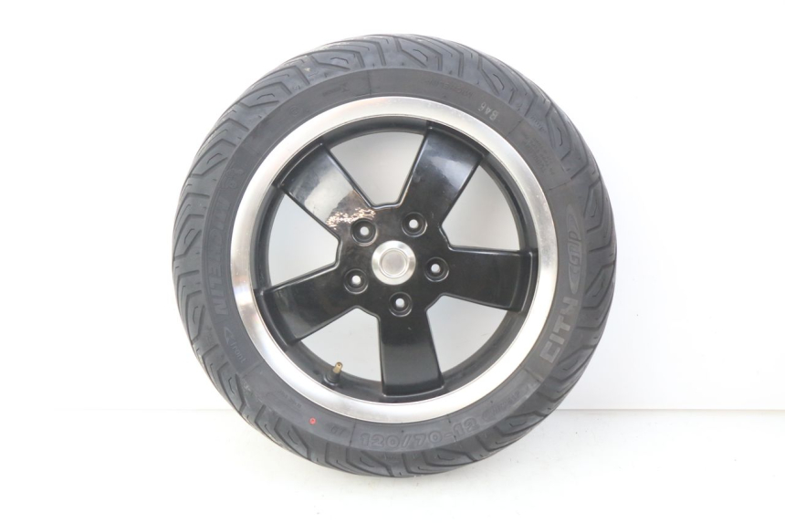 photo de JANTE AVANT PIAGGIO VESPA GTS IGET ABS 125 (2017 - 2023) - Vue principale