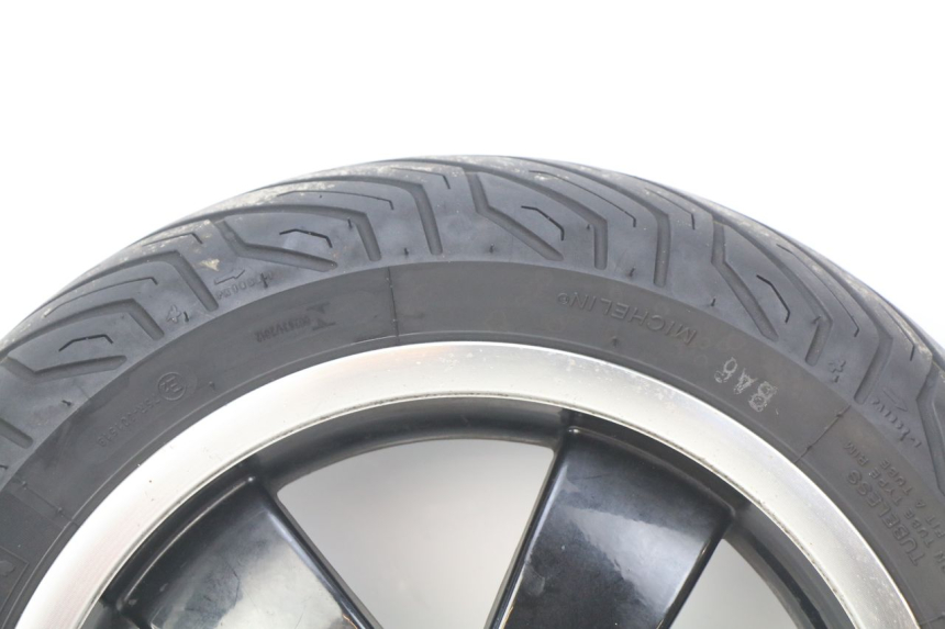 photo de JANTE AVANT PIAGGIO VESPA GTS IGET ABS 125 (2017 - 2023) - Pièce contrôlée