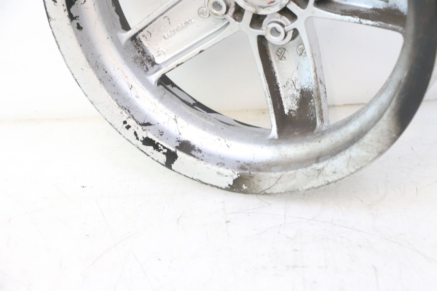 photo de JANTE AVANT PIAGGIO VESPA LX 2T 50 (2005 - 2013) - Marquages et références
