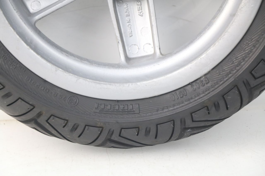 photo de JANTE AVANT PIAGGIO VESPA LX IE 125 (2010 - 2012) - Points de fixation