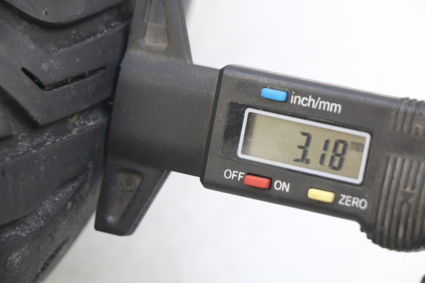 photo de JANTE AVANT PIAGGIO VESPA LXV 125 (2006 - 2009) - Zoom état d’usage