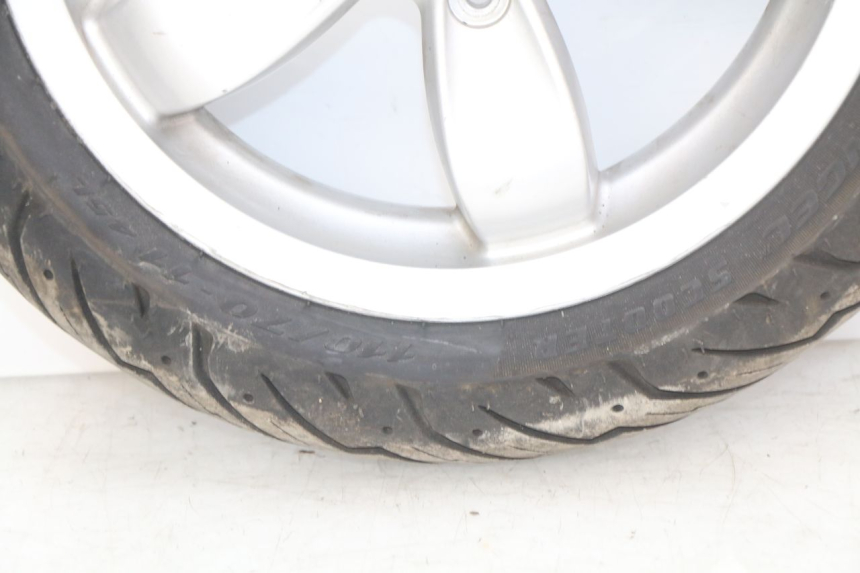 photo de JANTE AVANT PIAGGIO VESPA PRIMAVERA 2T 50 (2013 - 2018) - Marquages et références