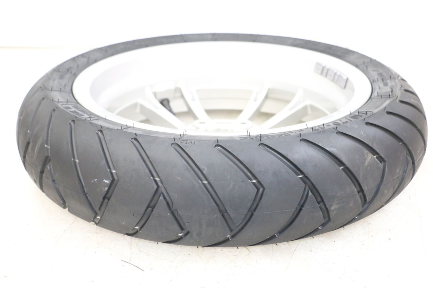 photo de JANTE AVANT PIAGGIO VESPA PRIMAVERA 4T 50 (2021 - 2024) - Détail de la pièce