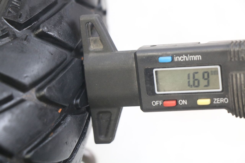 photo de JANTE AVANT PIAGGIO VESPA S 2T 50 (2007 - 2014) - Détail de la pièce