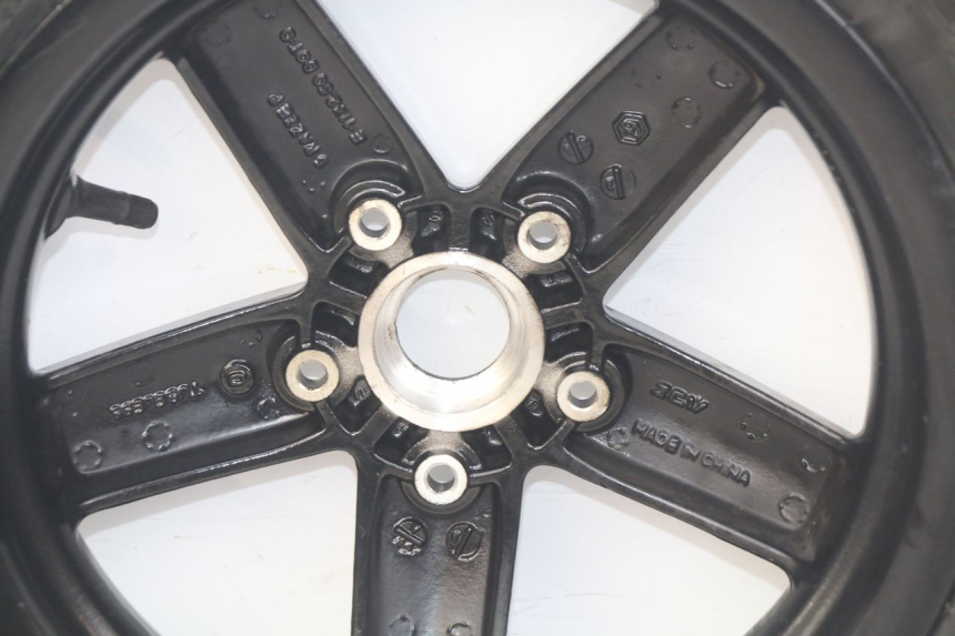 photo de JANTE AVANT PIAGGIO VESPA S 2T 50 (2007 - 2014) - Marquages et références