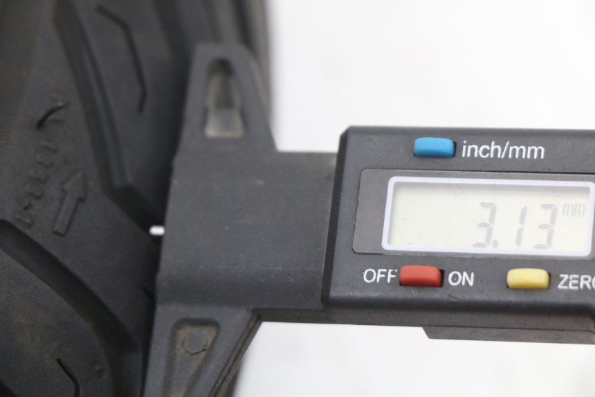 photo de JANTE AVANT PIAGGIO VESPA S 2T 50 (2007 - 2014) - Marquages et références