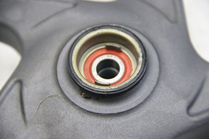 photo de JANTE AVANT HONDA VISION NSC R 50 (2013 - 2015) - Zoom état d’usage