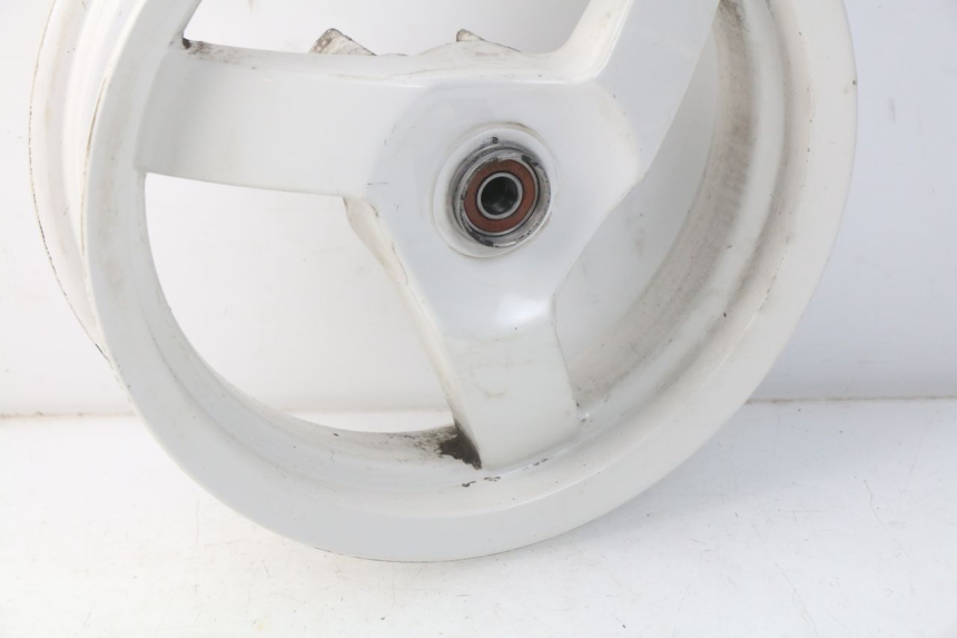 photo de JANTE AVANT PEUGEOT VIVACITY NEW 4T 50 (2008 - 2017) - Gros plan technique