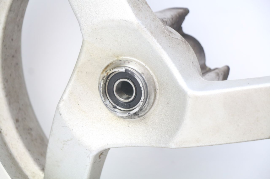 photo de JANTE AVANT PEUGEOT VIVACITY NEW 4T 50 (2008 - 2017) - État de surface