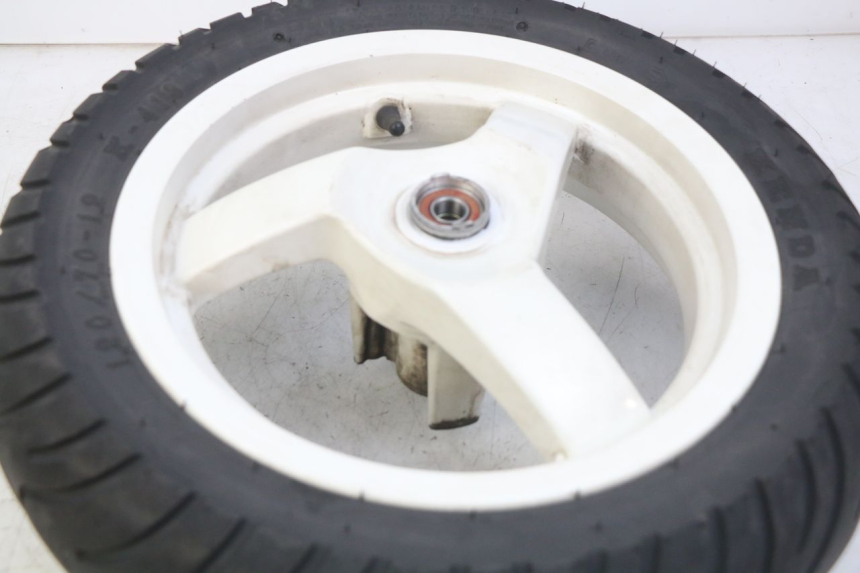 photo de JANTE AVANT PEUGEOT VIVACITY NEW 4T 50 (2008 - 2017) - Gros plan technique