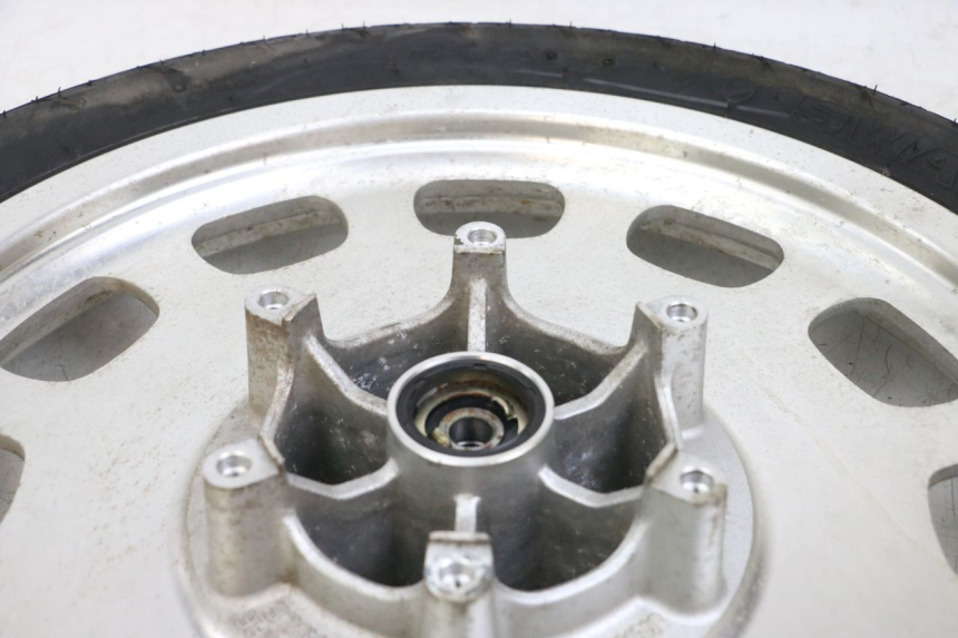 photo de JANTE AVANT DAELIM VL DAYSTAR 125 (2000 - 2011) - Gros plan technique