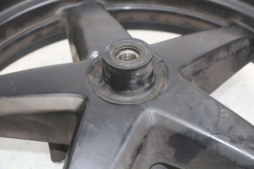 photo de JANTE AVANT YAMAHA X-MAX XMAX 125 (2010 - 2013) - Autre angle de vue