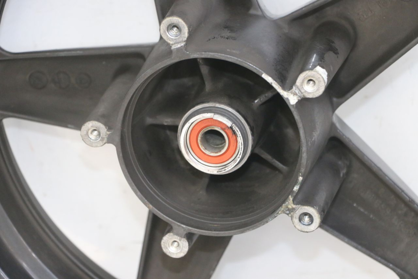 photo de JANTE AVANT YAMAHA X-MAX XMAX 125 (2010 - 2013) - Vue d’ensemble