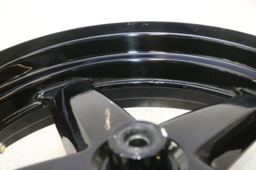 photo de JANTE AVANT YAMAHA XMAX X-MAX 125 (2006 - 2009) - Autre angle de vue