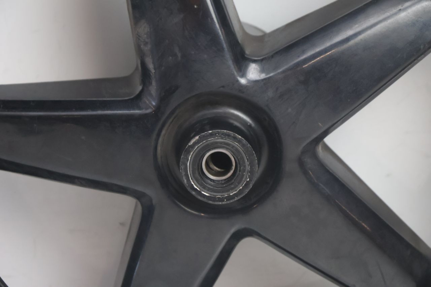 photo de JANTE AVANT YAMAHA X-MAX XMAX 125 (2010 - 2013) - Autre angle de vue