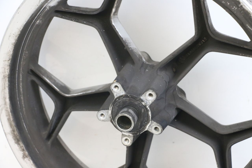 photo de JANTE AVANT PIAGGIO X10 125 (2012 - 2017) - Zoom état d’usage