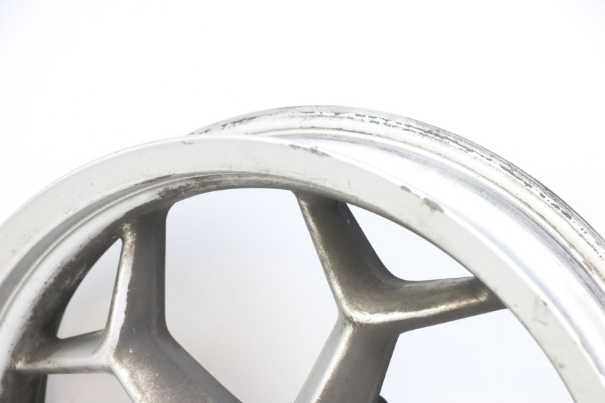 photo de JANTE AVANT PIAGGIO X10 125 (2012 - 2017) - Points de fixation