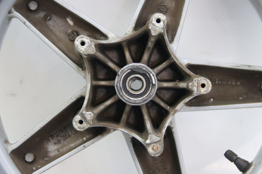 photo de JANTE AVANT PIAGGIO X8 125 (2004 - 2007) - Inspection visuelle