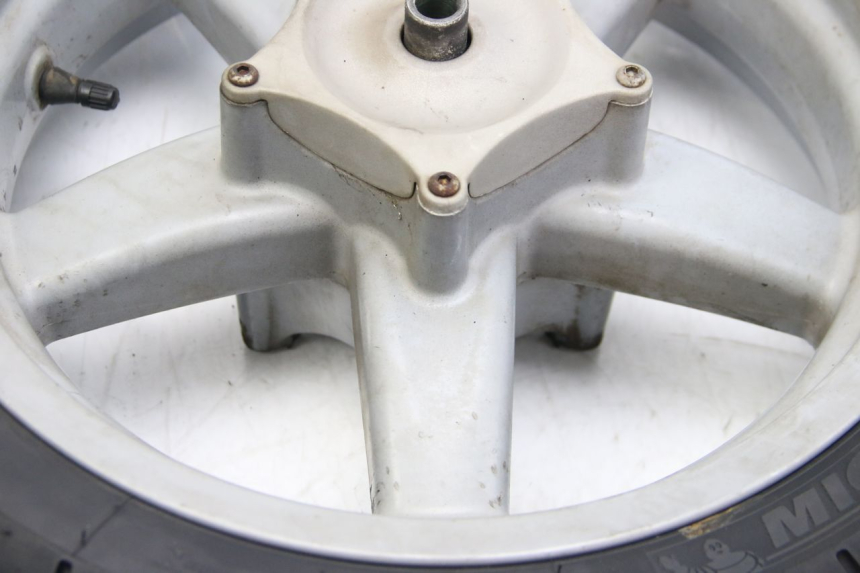 photo de JANTE AVANT PIAGGIO X8 125 (2004 - 2007) - Zoom état d’usage