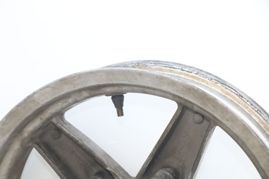 photo de JANTE AVANT PIAGGIO X9 EVOLUTION 250 (2003 - 2007) - Points de fixation