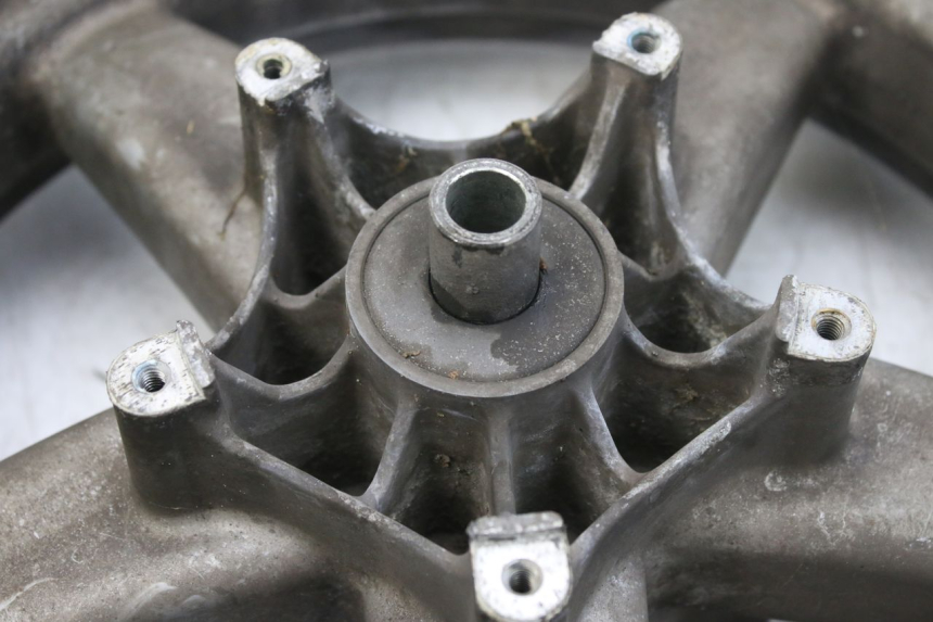 photo de JANTE AVANT PIAGGIO X9 EVOLUTION 250 (2003 - 2007) - Zoom état d’usage