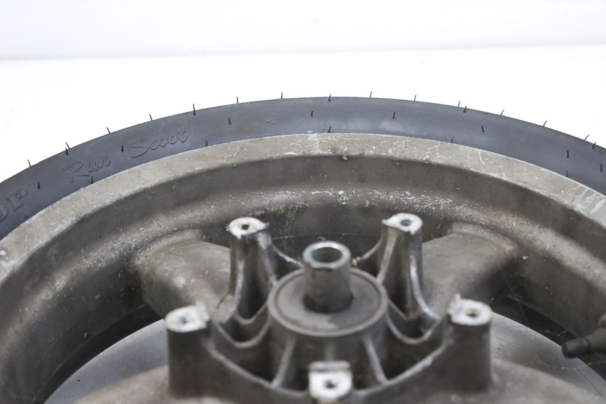 photo de JANTE AVANT PIAGGIO X9 EVOLUTION 250 (2003 - 2007) - Gros plan technique