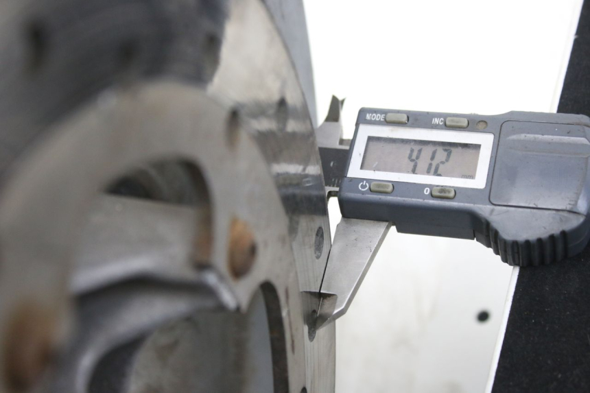 photo de JANTE AVANT PIAGGIO X9 EVOLUTION 125 (2003 - 2007) - Zoom état d’usage