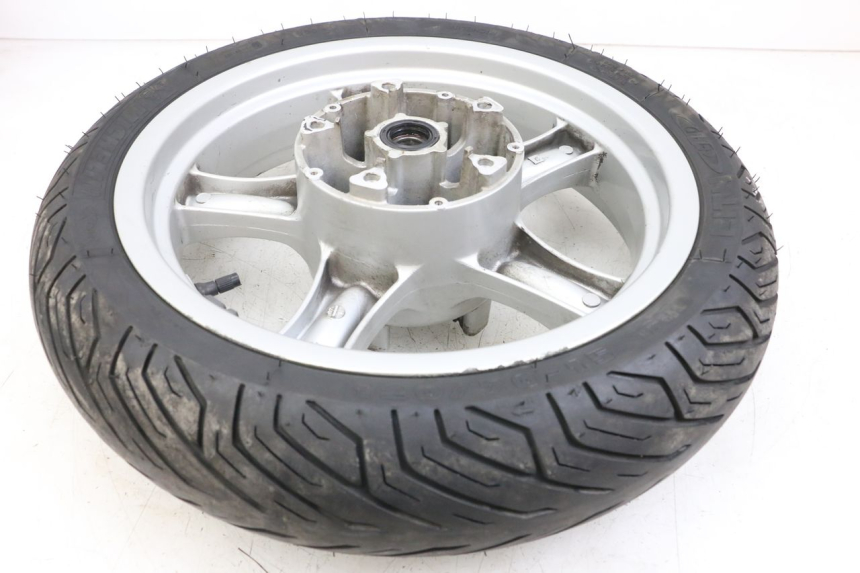 photo de JANTE AVANT KYMCO XCITING 250 (2006 - 2009) - Gros plan technique