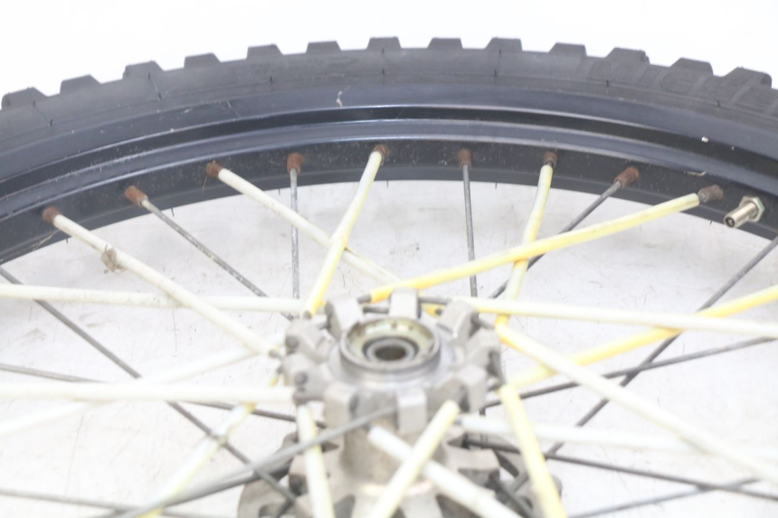 photo de JANTE AVANT PEUGEOT XP6 50 (2006 - 2011) - Autre angle de vue