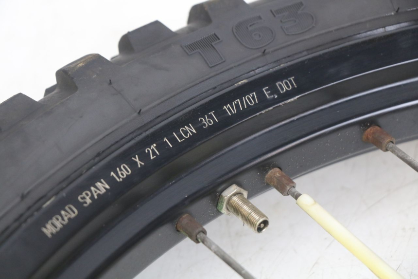 photo de JANTE AVANT PEUGEOT XP6 50 (2006 - 2011) - État de surface