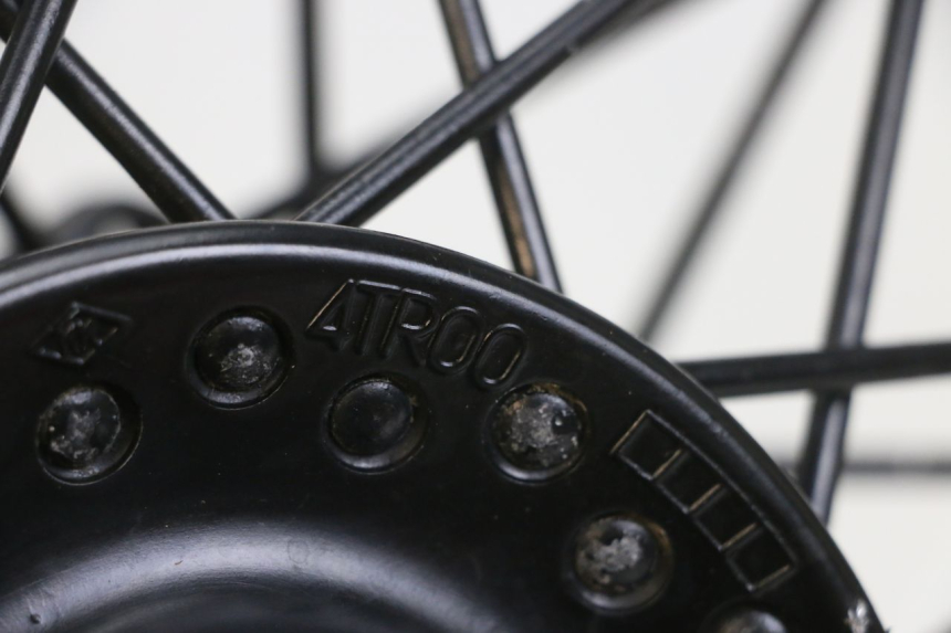 photo de JANTE AVANT YAMAHA XVS DRAG STAR DRAGSTAR 650 (1997 - 2007) - Détail de la pièce