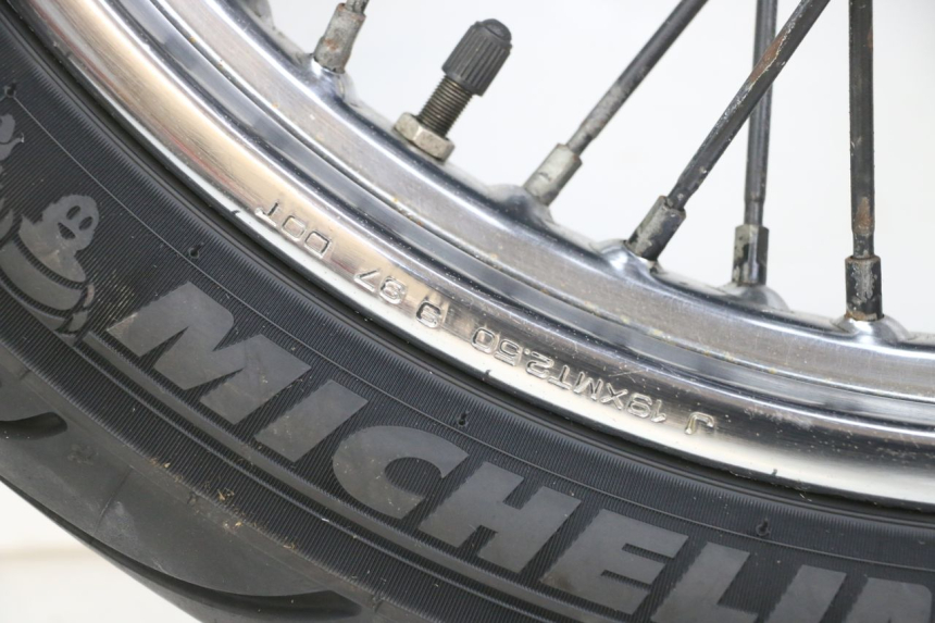 photo de JANTE AVANT YAMAHA XVS DRAG STAR DRAGSTAR 650 (1997 - 2007) - Détails caractéristiques