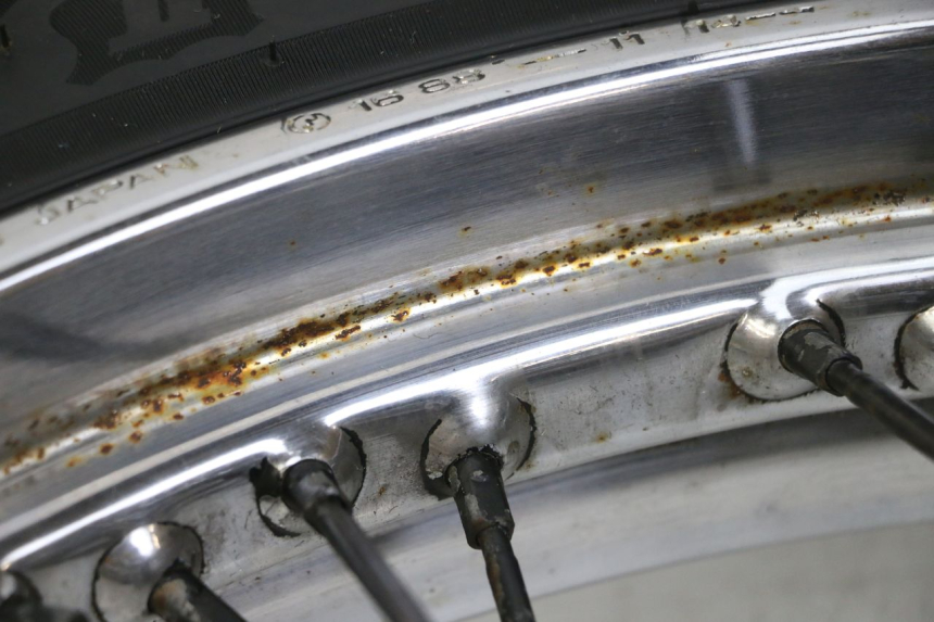 photo de JANTE AVANT YAMAHA XVS DRAG STAR DRAGSTAR 650 (1997 - 2007) - Vue d’ensemble