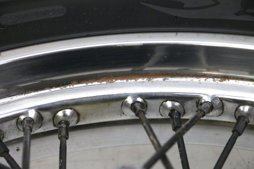 photo de JANTE AVANT YAMAHA XVS DRAG STAR DRAGSTAR 650 (1997 - 2007) - Pièce contrôlée